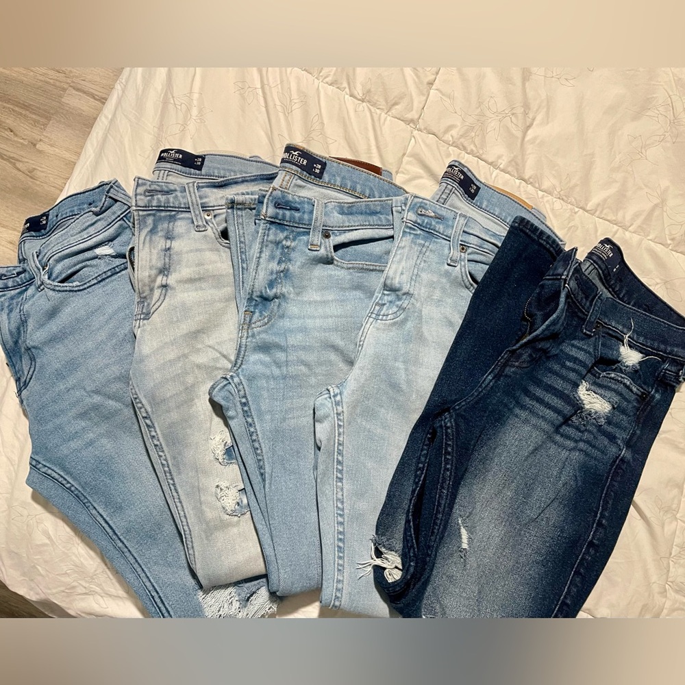 5 pair of mens Hollister Jeans